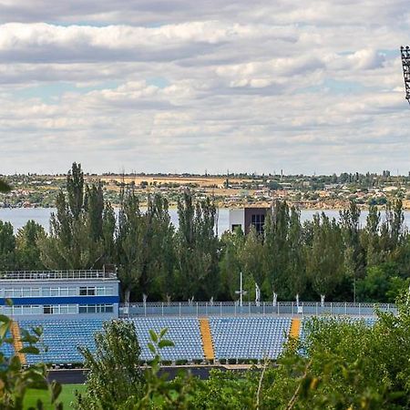 Apartment Near Central Avenue Николаев Экстерьер фото